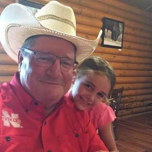 Meet your Posher, Ray